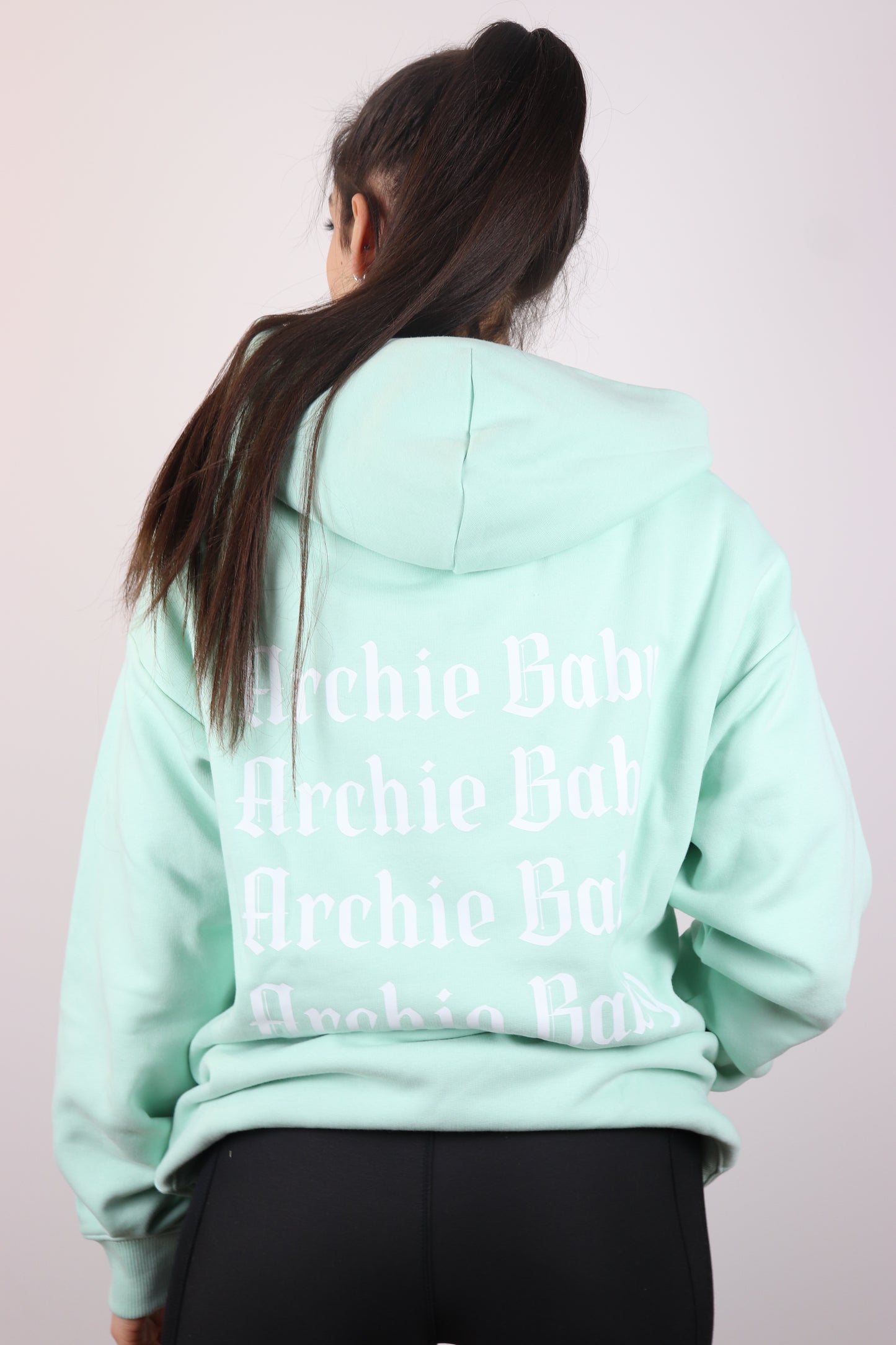 𝙎𝙬𝙚𝙖𝙩𝙨𝙝𝙞𝙧𝙩 𝘼𝙧𝙘𝙝𝙞𝙚 𝘽𝙖𝙗𝙮 - 𝘕𝘢𝘵𝘶𝘳𝘦